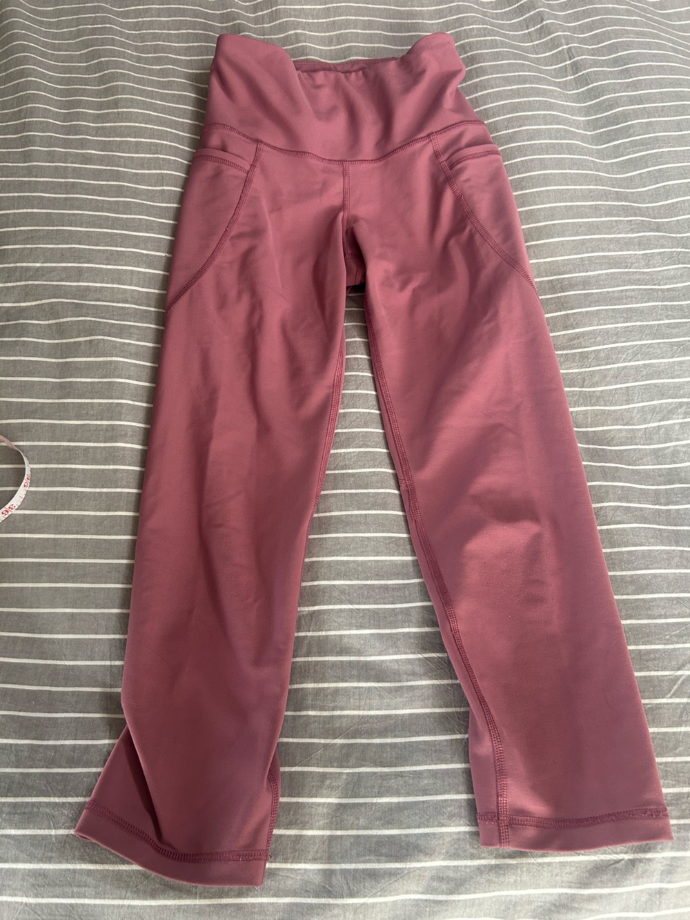 Old Navy Active, Dusty Rose Cropped Leggings with Wide Waistband
